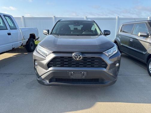 Magnetic Gray Metallic 2019 Toyota RAV4 XLE