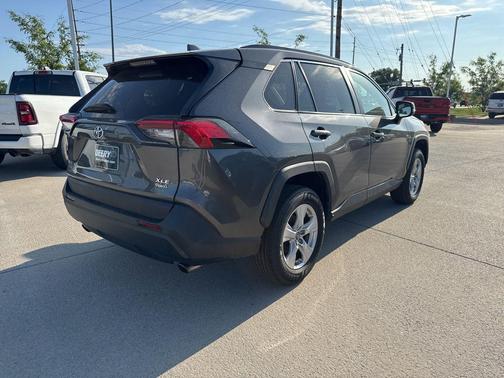 Magnetic Gray Metallic 2019 Toyota RAV4 XLE