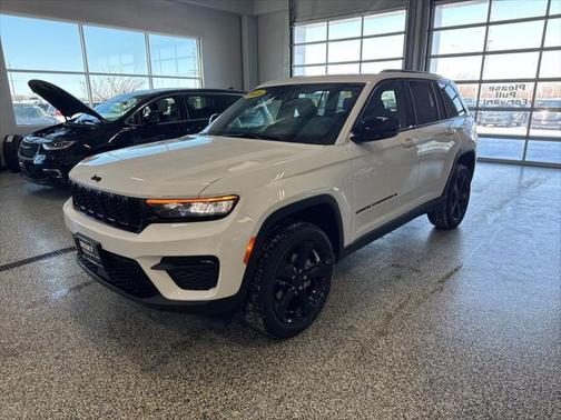 2025 Jeep Grand Cherokee Altitude