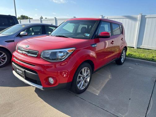 Inferno Red 2019 Kia Soul +