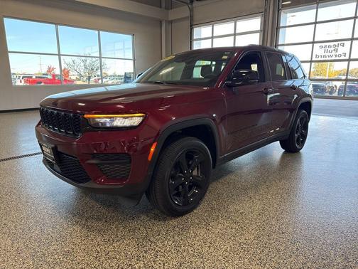 2025 Jeep Grand Cherokee Altitude