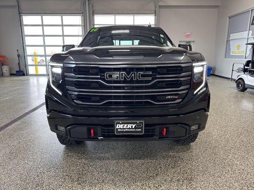 2022 GMC Sierra 1500 AT4