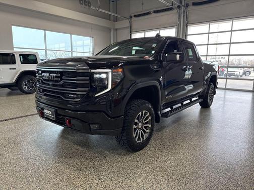 2022 GMC Sierra 1500 AT4