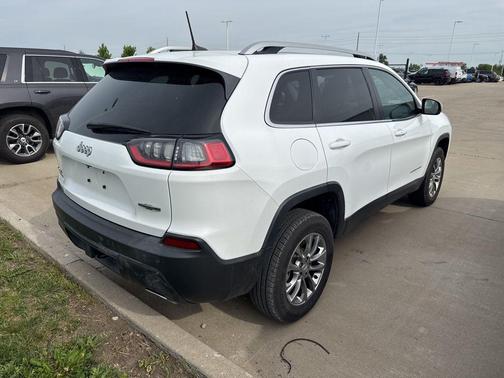 Bright White Clearcoat 2021 Jeep Cherokee Latitude Lux