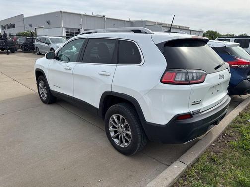 Bright White Clearcoat 2021 Jeep Cherokee Latitude Lux
