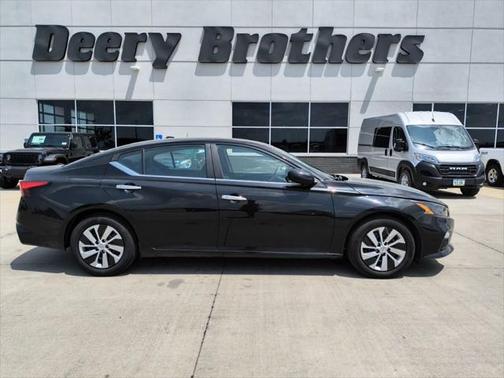 2022 Nissan Altima 2.5 S