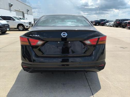 2022 Nissan Altima 2.5 S