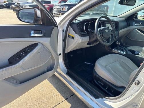 Bright Silver 2011 Kia Optima EX