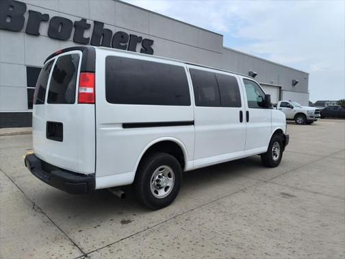 2023 Chevrolet Express 3500 LS