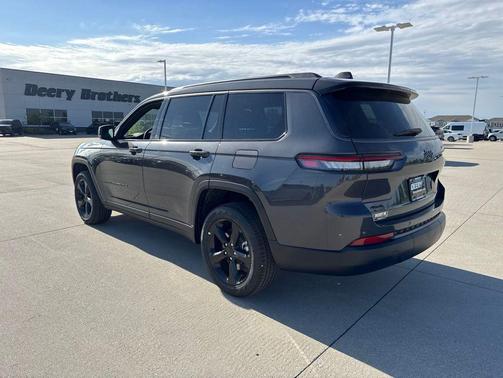 Baltic Gray Metallic Clearcoat 2026 Jeep Grand Cherokee L Limited