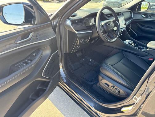 Baltic Gray Metallic Clearcoat 2026 Jeep Grand Cherokee L Limited