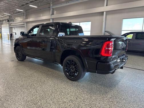 2025 RAM 1500 Limited
