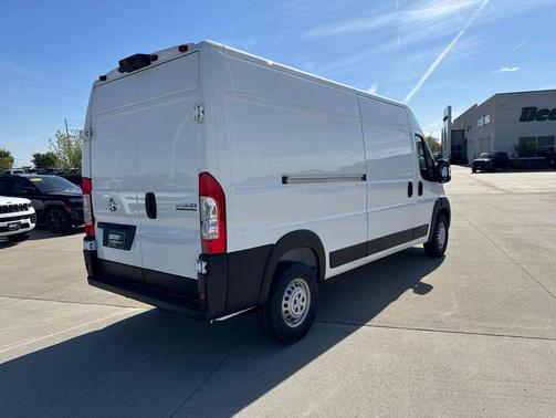 Bright White Clearcoat 2026 RAM ProMaster 2500 Tradesman