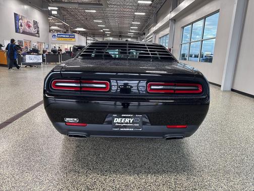 2015 Dodge Challenger SXT