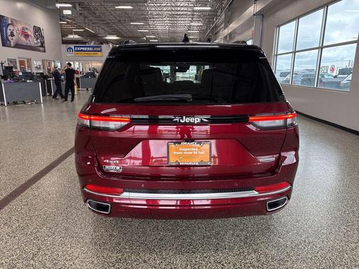 2024 Jeep Grand Cherokee Summit