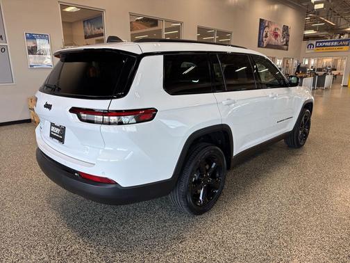 2025 Jeep Grand Cherokee L Altitude