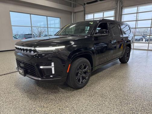 High Gloss Black 2026 Jeep Grand Wagoneer L Limited Altitude