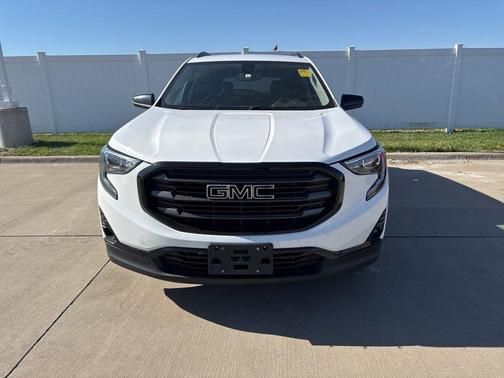 Summit White 2019 GMC Terrain SLT