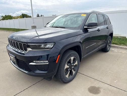Midnight Sky 2022 Jeep Grand Cherokee 4xe Base