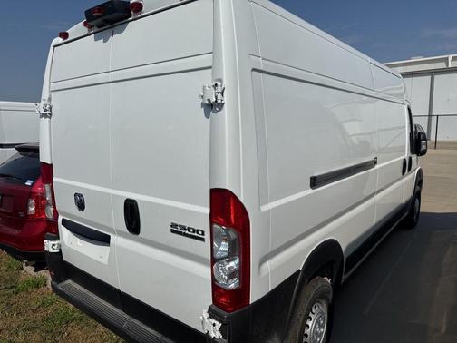 2025 RAM ProMaster 2500 Tradesman