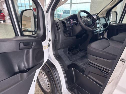 2025 RAM ProMaster 2500 Tradesman