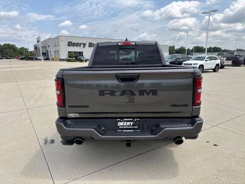 Granite Crystal Metallic Clearcoat 2026 RAM 1500 Big Horn/Lone Star