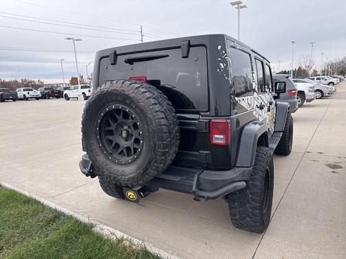 2016 Jeep Wrangler Unlimited Sahara