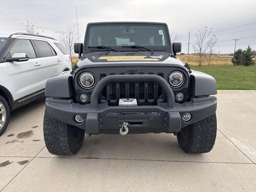 2016 Jeep Wrangler Unlimited Sahara