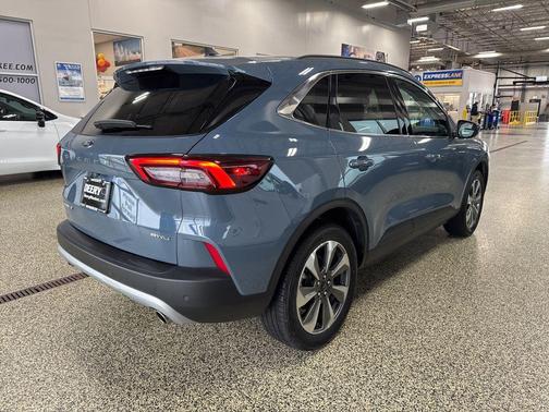 2025 Ford Escape Platinum