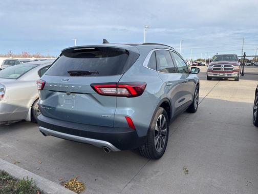 2025 Ford Escape Platinum