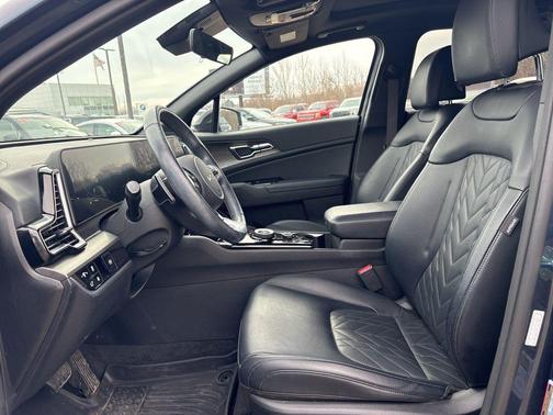 Vesta Blue 2023 Kia Sportage Plug-In Hybrid X-Line