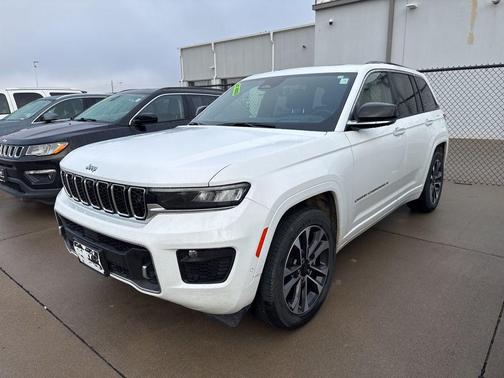 2022 Jeep Grand Cherokee Overland