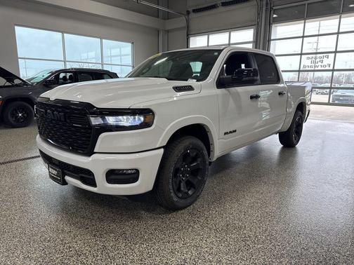 Bright White Clearcoat 2026 RAM 1500 Big Horn/Lone Star
