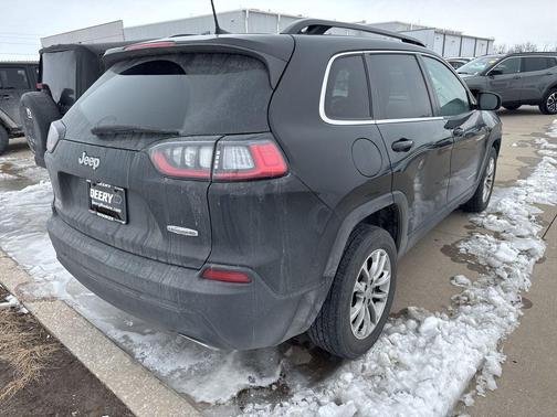 2022 Jeep Cherokee Latitude Lux