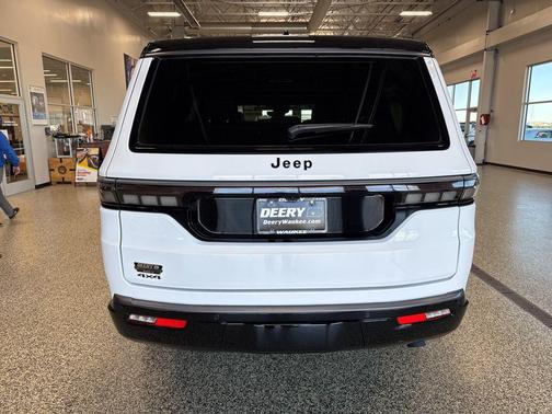 Bright White Clearcoat 2026 Jeep Grand Wagoneer Limited Reserve