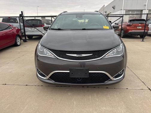 2020 Chrysler Pacifica Touring-L Plus