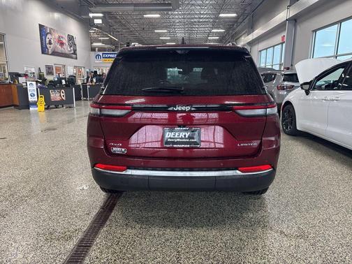 Velvet Red Pearlcoat 2023 Jeep Grand Cherokee Limited