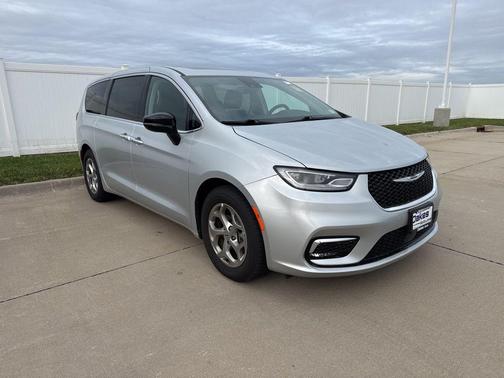 Silver Mist Clearcoat 2024 Chrysler Pacifica Limited