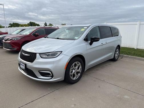 Silver Mist Clearcoat 2024 Chrysler Pacifica Limited