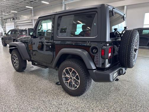 Black Clearcoat 2026 Jeep Wrangler Sport S