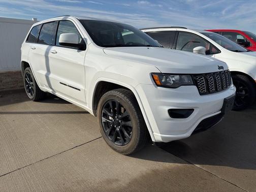 2021 Jeep Grand Cherokee Laredo