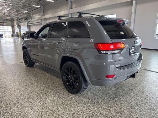 2021 Jeep Grand Cherokee Laredo