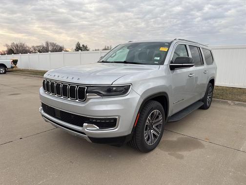 Silver Zynith 2024 Jeep Wagoneer L Series II