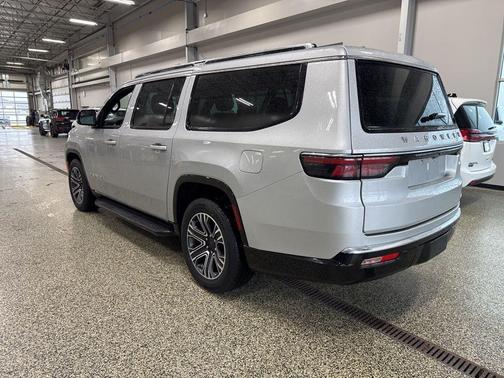 Silver Zynith 2024 Jeep Wagoneer L Series II