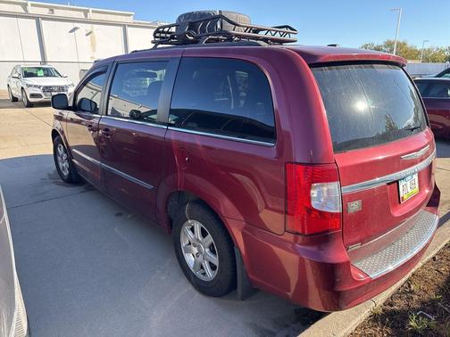 2012 Chrysler Town & Country Touring