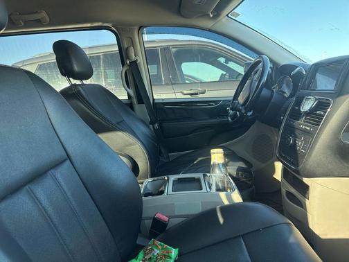 2012 Chrysler Town & Country Touring