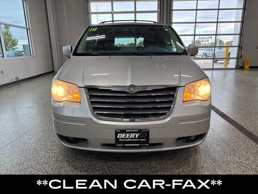 2010 Chrysler Town & Country Touring