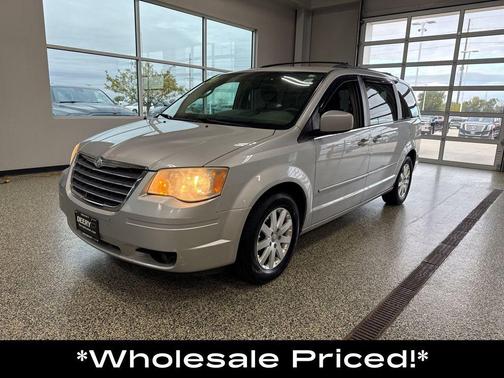 2010 Chrysler Town & Country Touring