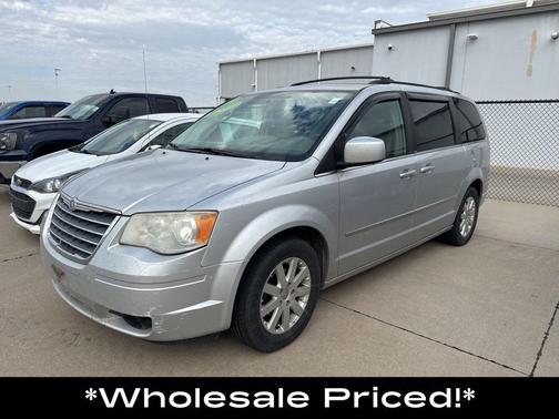 2010 Chrysler Town & Country Touring