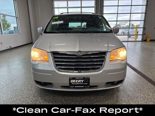 2010 Chrysler Town & Country Touring